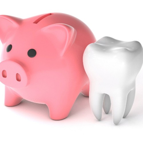 Illustration of piggy bank next to tooth